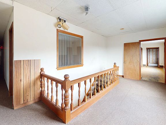 5th image of 942-986 Sullivan Ave #950