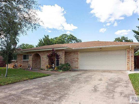 3rd image of 328 Creekbend Dr