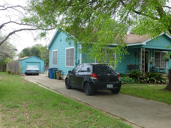 2nd image of 1407 Romeria Dr