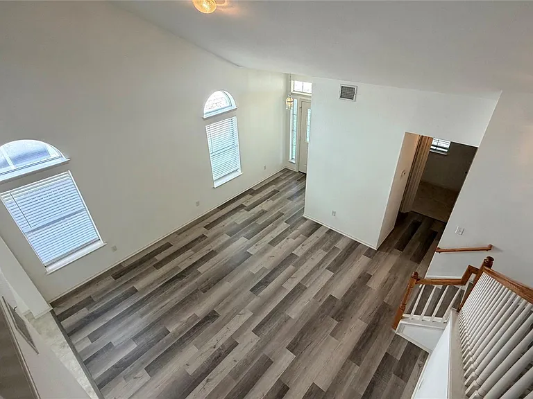 1005 Traci Michelle Dr — Photo 19