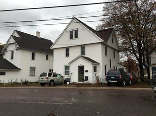 204 Vivian St, Houghton, MI 49931