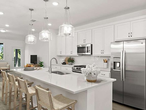 Devonshire - Blanton Interior Image 4