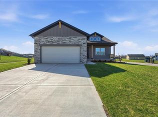 1501 SW 9th St, G7jkiq Oak Grove, MO 64075