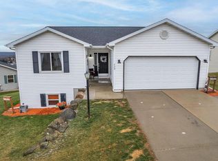 730 Parkside Ave, Baraboo, WI 53913
