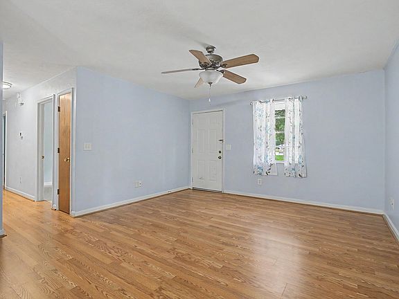 3rd image of 4256 Carrington Ct