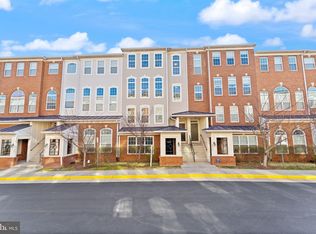 6072 Wicker Ln UNIT 160-B, Centreville, VA 20121