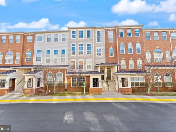 6072 Wicker Ln Unit 160, Centreville, VA 20121