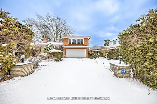 83 Deep Dene Dr #MAIN Photo 1