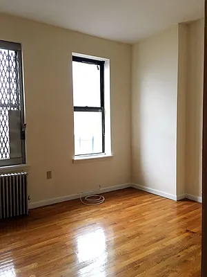 Rented by Lang Realty LLC | media 34