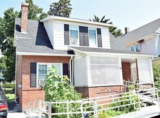 75 Elmwood Ave, Holyoke, MA 01040