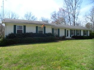 2357 Grandaddy Rd, Lawrenceburg, TN 38464