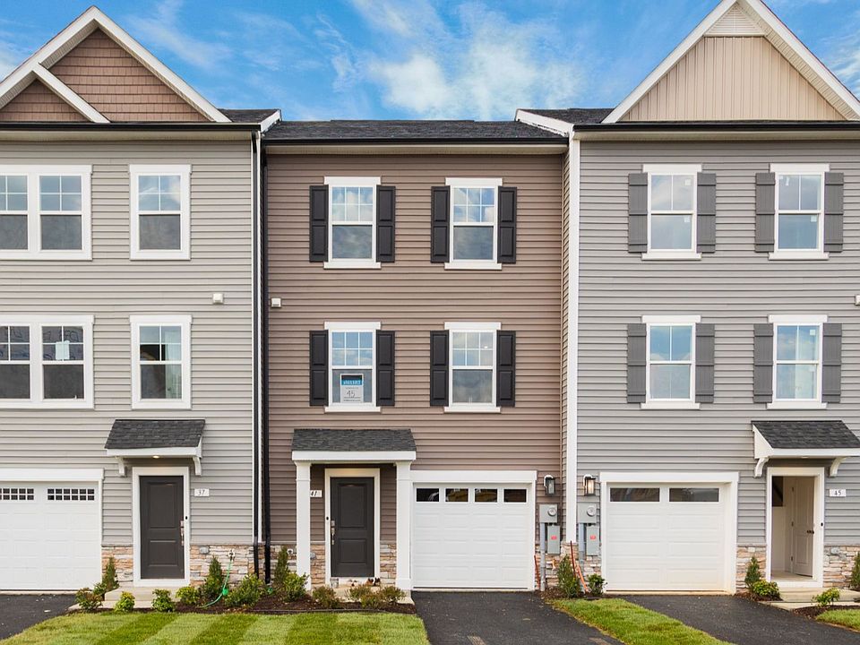 1st image of 41 Scammel Dr