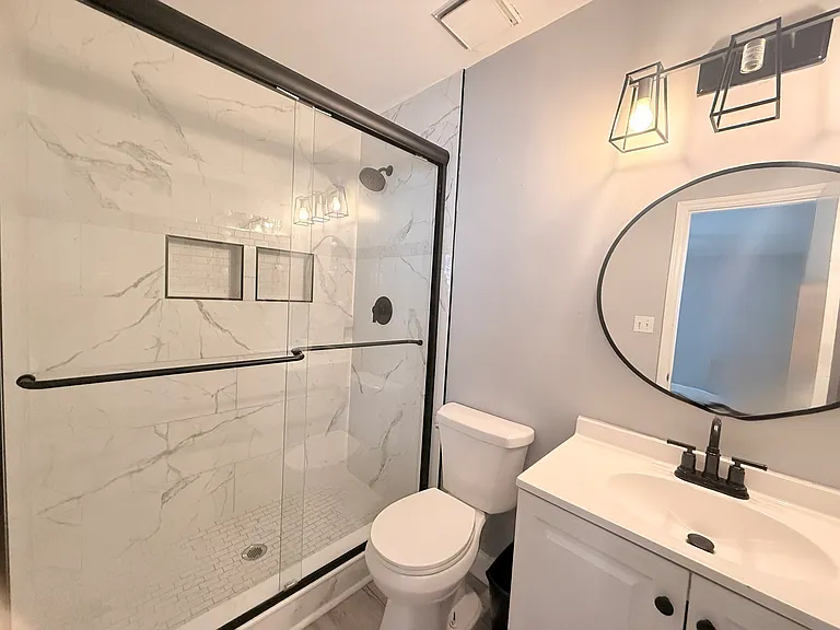8518 Castle Pine Ct — Photo 17
