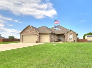 1767 Saddlecloth Trl, Guthrie, OK 73044