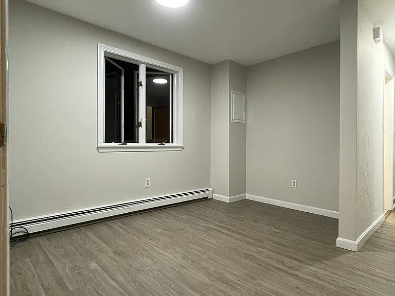 481 Revere St #2 — Photo 6