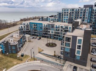 10 Concord Pl #412, Grimsby, ON L3M 0G6