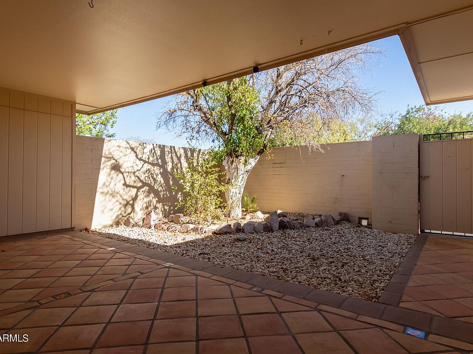 1st image of 10017 W HUTTON Drive