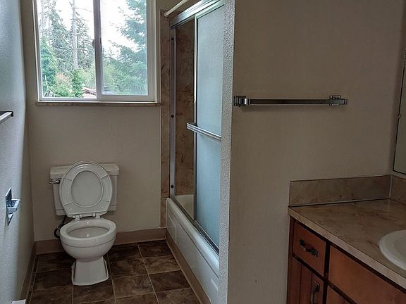 3rd image of 7414 152nd Street Ct E