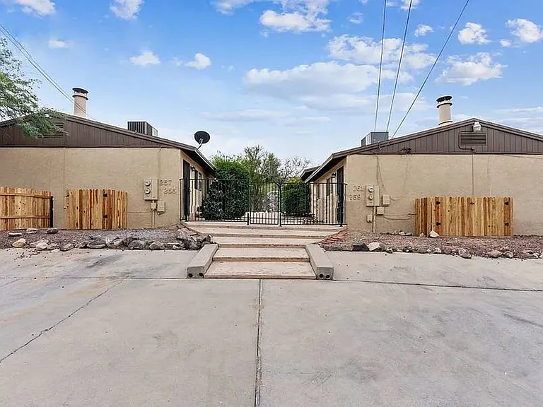 255 Silverbell — Photo 12