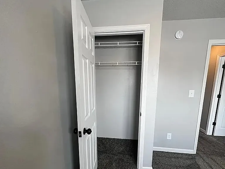 2206 S Holt Ave — Photo 13