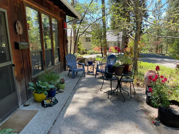 14974 Quartz Ln, Nevada City, CA 95959