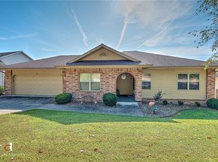 5 Wesmere Ln, Bella Vista, AR 72715