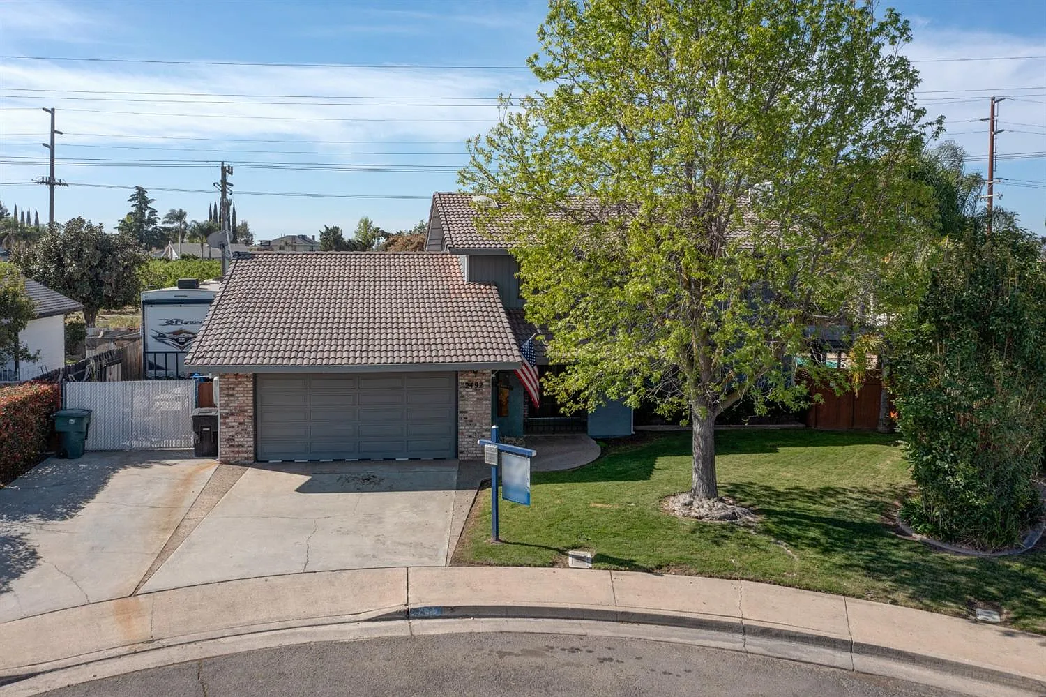 2492 Brodalski St photo 1