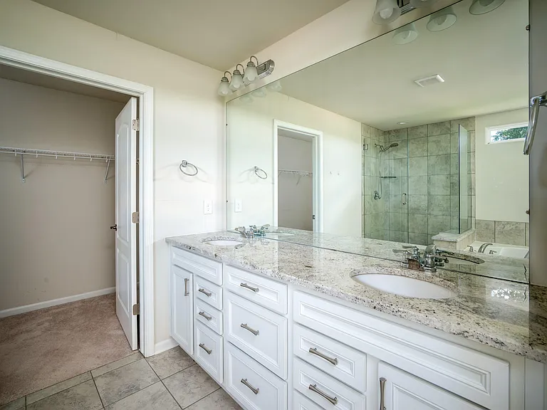 2825 Dillon Dr — Photo 27