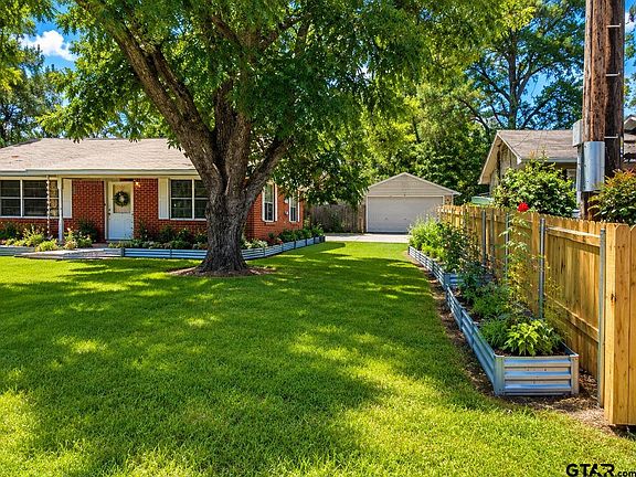 2nd image of 409 Poe St