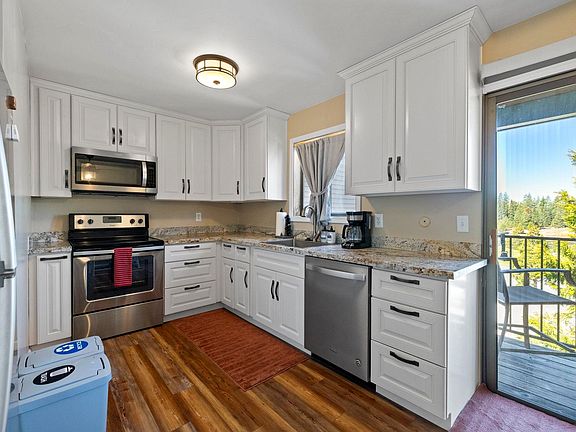 4th image of 33757 Upper Leland Rd #B