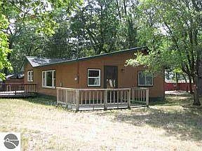 4th image of 7090 Lakeview Dr