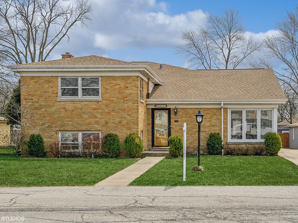 1st image of 4631 W Lake Ave