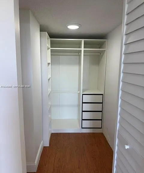 17021 N Bay Rd #509 — Photo 9