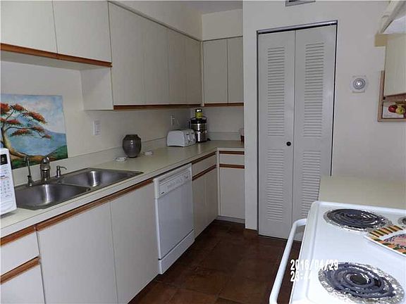 5th image of 15489 Miami Lakeway N #2053