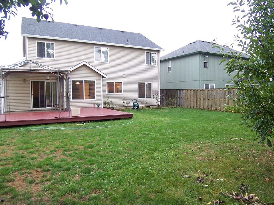 1st image of 3209 NE Glencoe Oaks Dr
