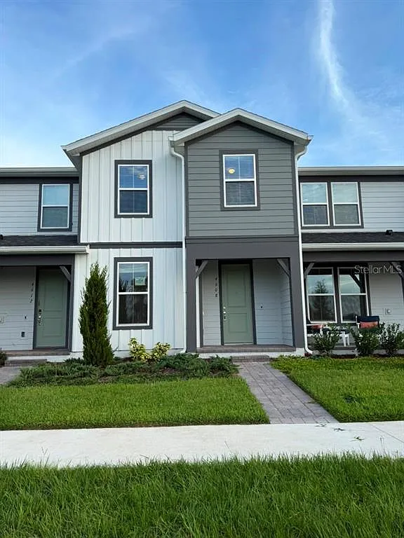 4 bed, 3.0 bath, 1847 sqft, $2,700 — Photo 1
