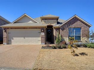 12521 Diamond Peak Dr, Fort Worth, TX 76177
