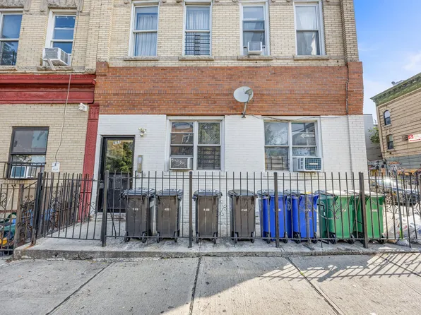 657 Knickerbocker Avenue image 3 of 19