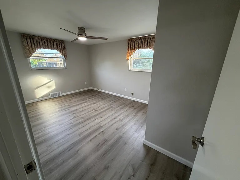 123 Danube Dr — Photo 21