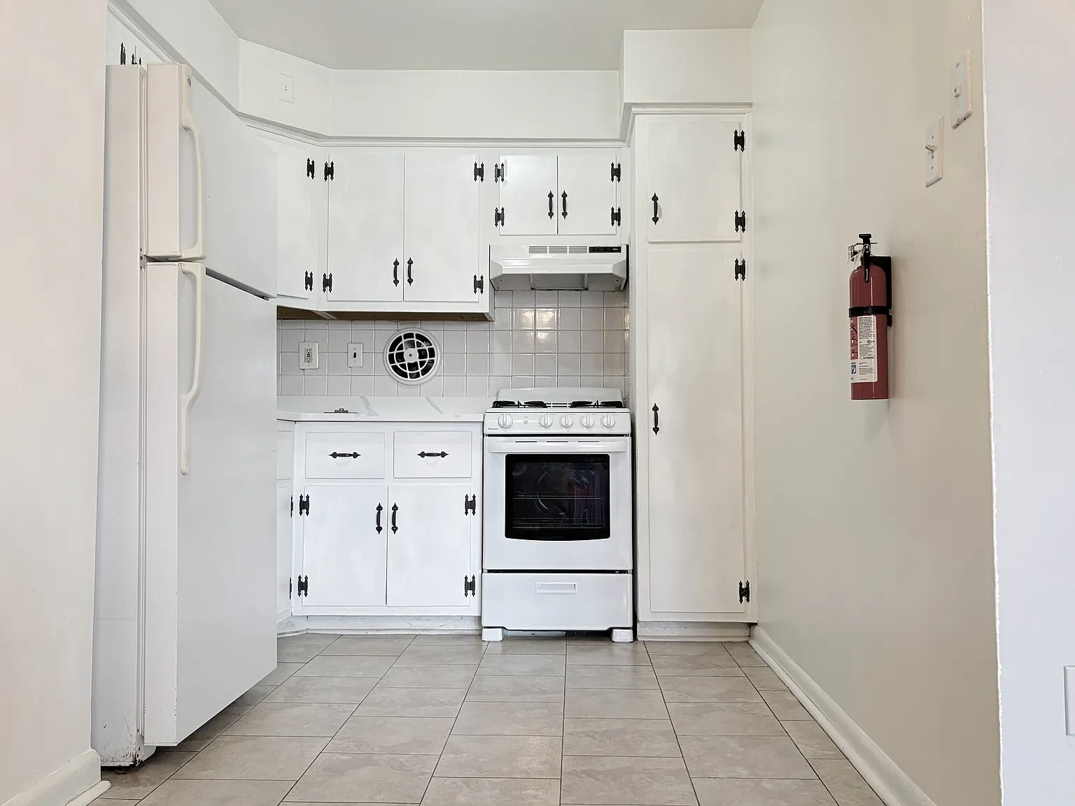 2 bed, 850 sqft, $1,350 — Photo 4