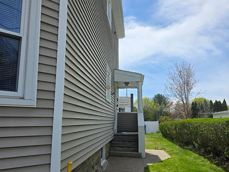 551 Anthony St #1-2 — Photo 7