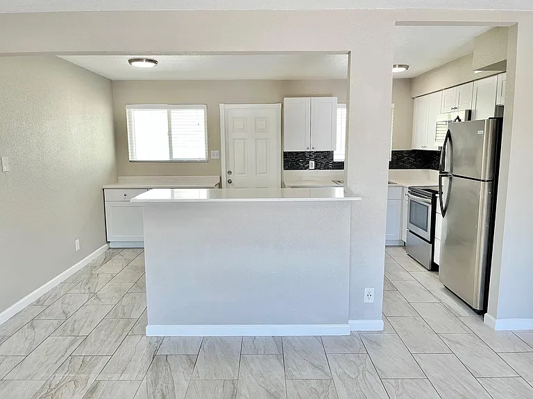 3024 N 39th St #4 — Photo 18