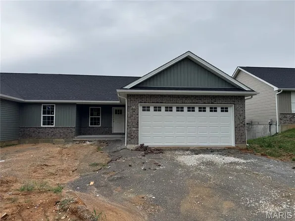 270 Railroad St, Moscow Mills, MO 63362