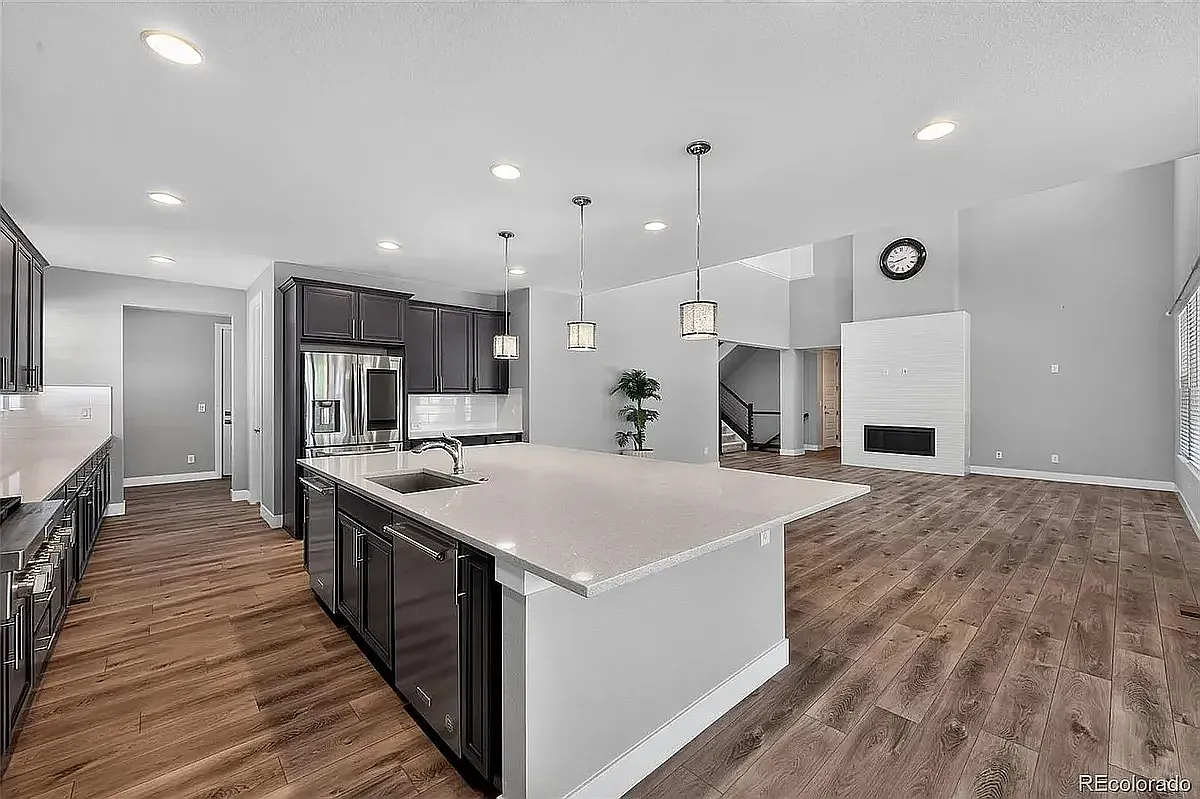 1 bed, 190 sqft, $1,000 — Photo 2