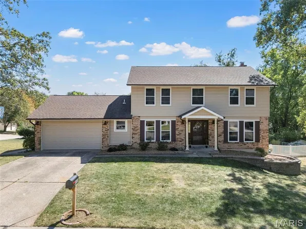 4665 Peggyann Dr, Saint Charles, MO 63304