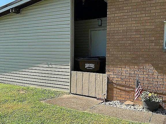 4th image of 1105 4th St