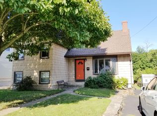32 Euclid Ave, Stamford, CT 06902