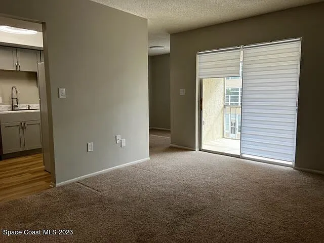 1 bed, 1.5 bath, 767 sqft, $1,200 — Photo 2