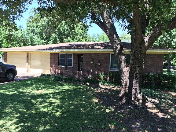 2nd image of 309 Cranbrook Dr
