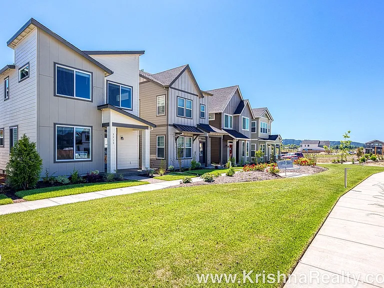 3513 SE Salal Ln — Photo 3